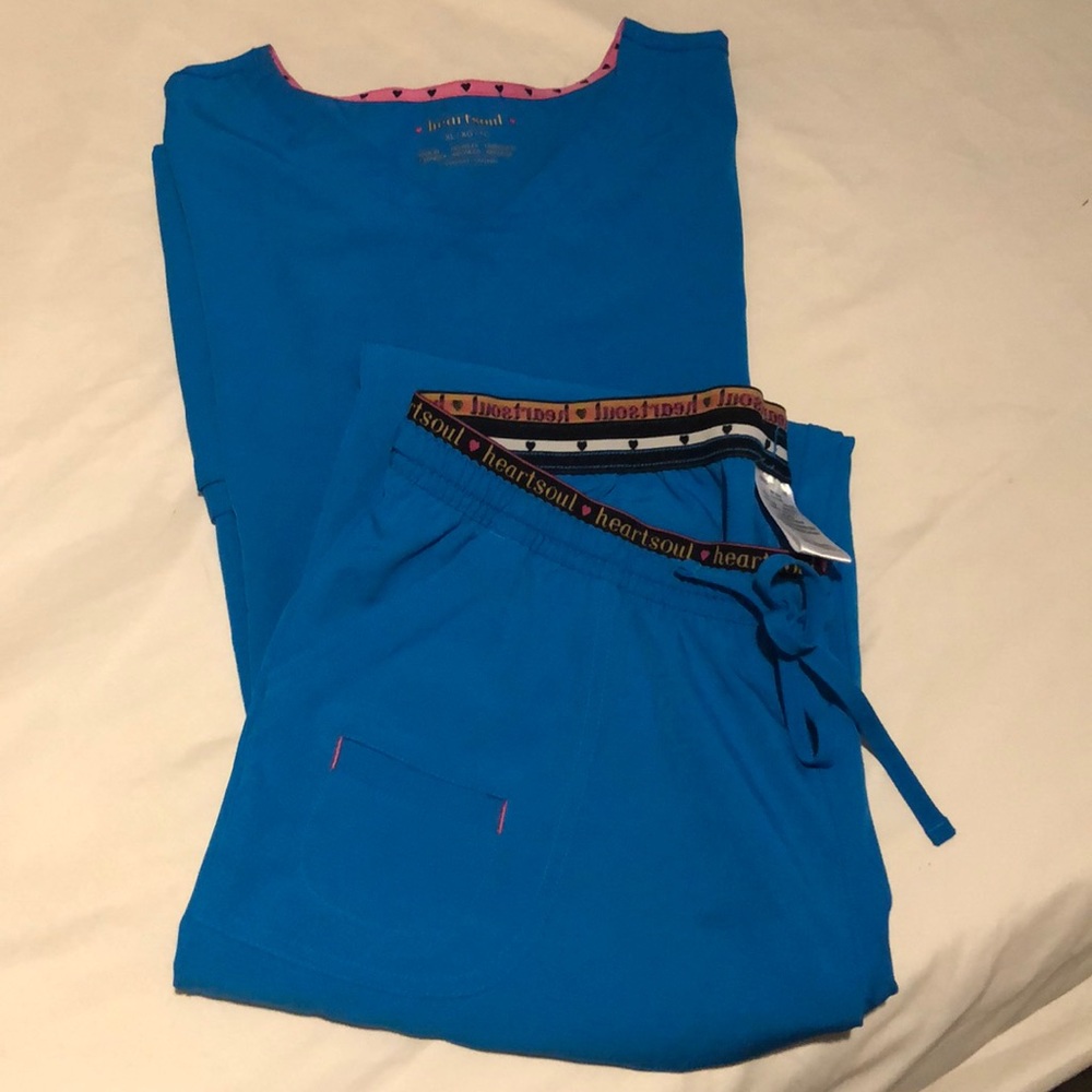 Heart soul Scrub set💙